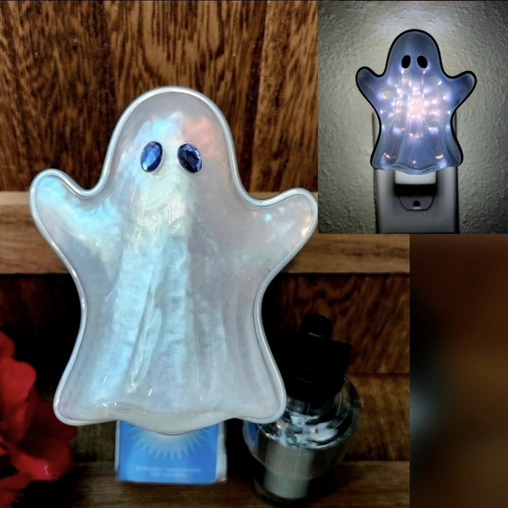 Bath & Body Works Fiber Optic Ghost Wallflower Plug